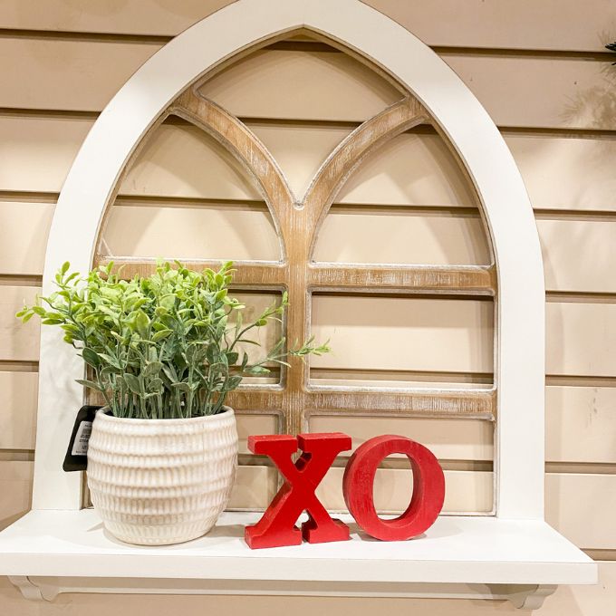 Red XO Letters available at Quilted Cabin Home Decor.