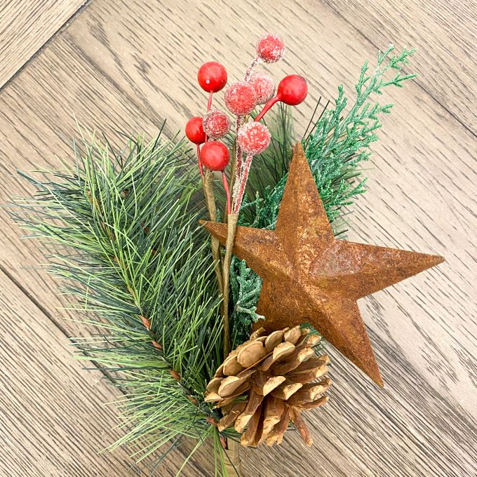 Brush Pine Spray with Rusty Star available at Quilted Cabin Home Decor.