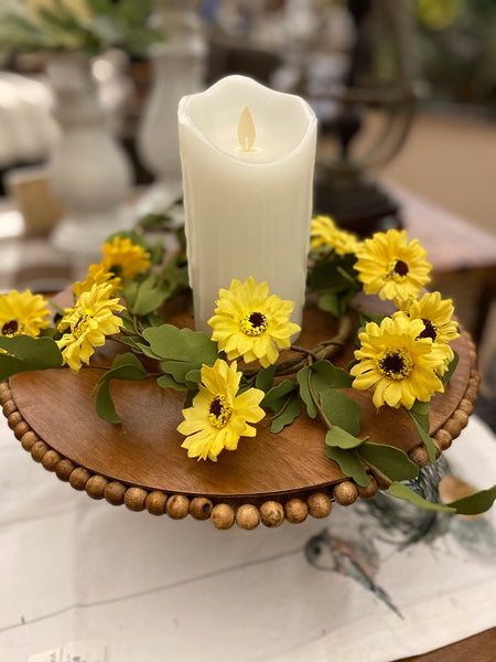 Yellow Daisy Candle Ring at Quilted Cabin