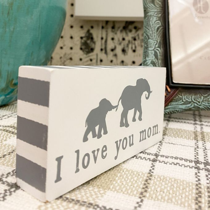 I Love you mom block sign available at Quilted Cabin Home Decor.